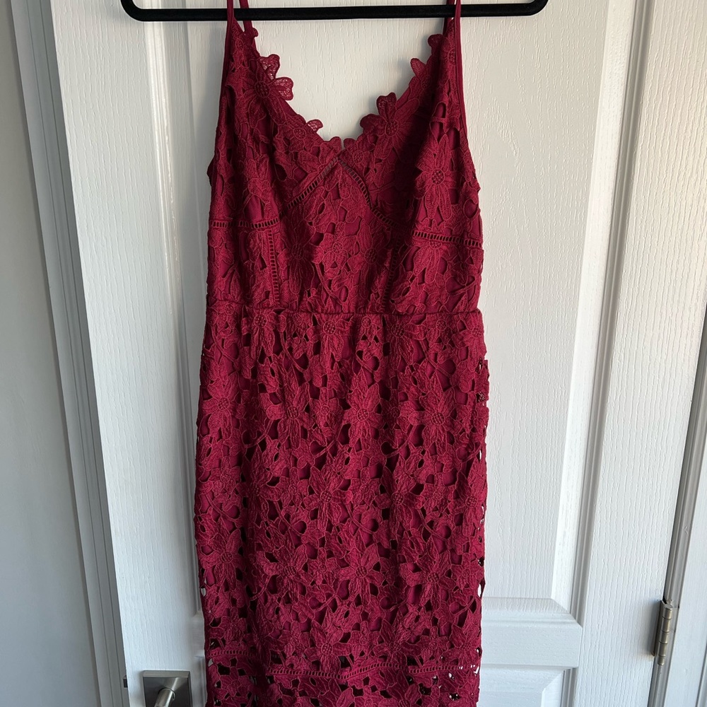 Matty M maroon lace cocktail dress in size medium